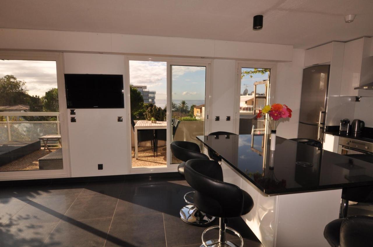 Gorgeous One-Bedroom Apartment With Terrace And Sea View -Stayinantibes- Bijou Plage المظهر الخارجي الصورة